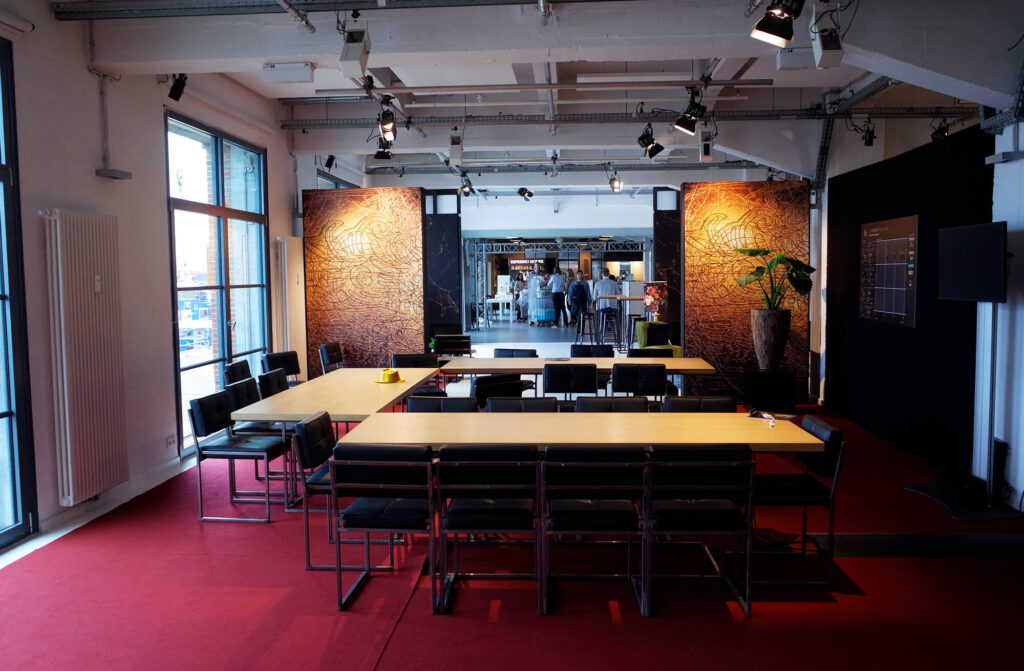 Business Event, Location