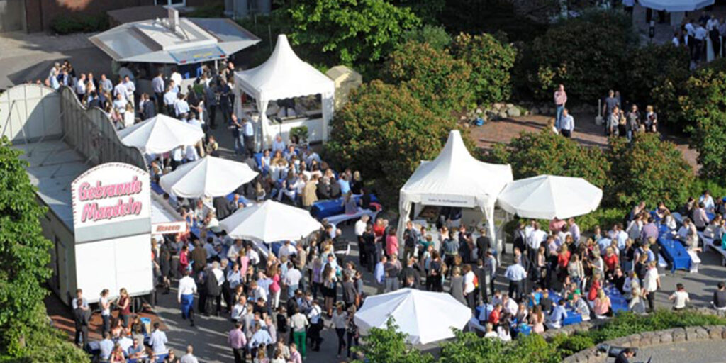 Firmenevent, Sommerfest outdoor weiße Zelte
