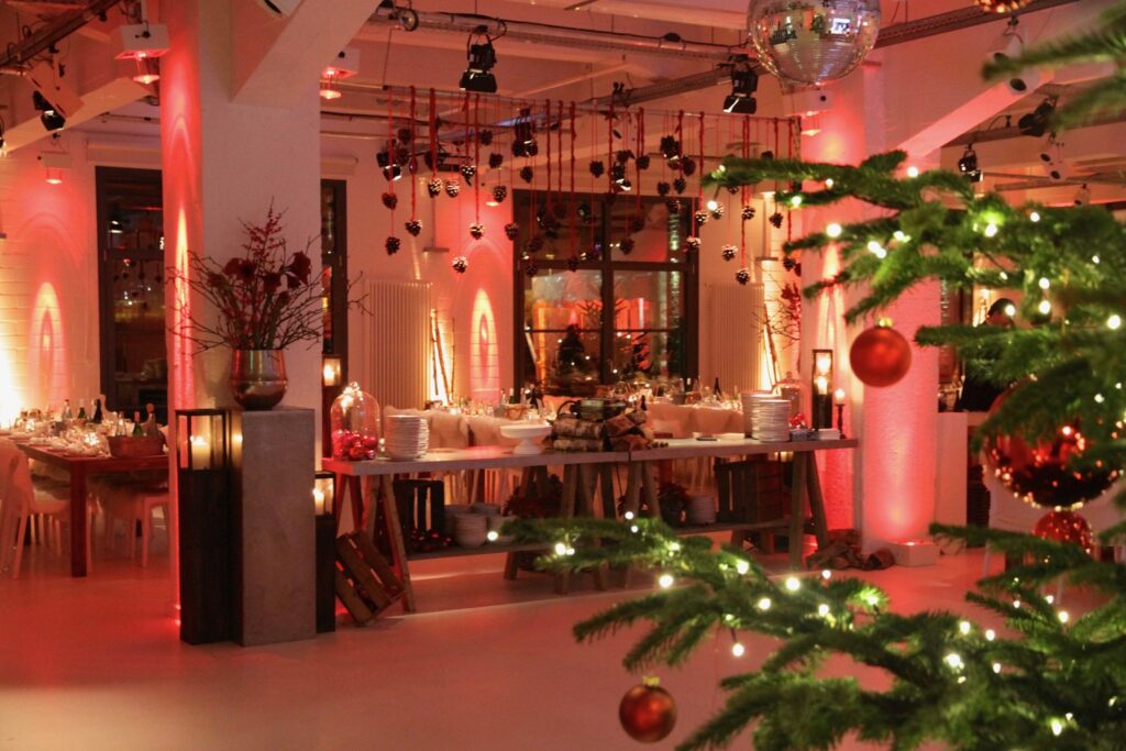 Weihnachtsfeier, Event, geschmückter Altonaer Kaispeicher