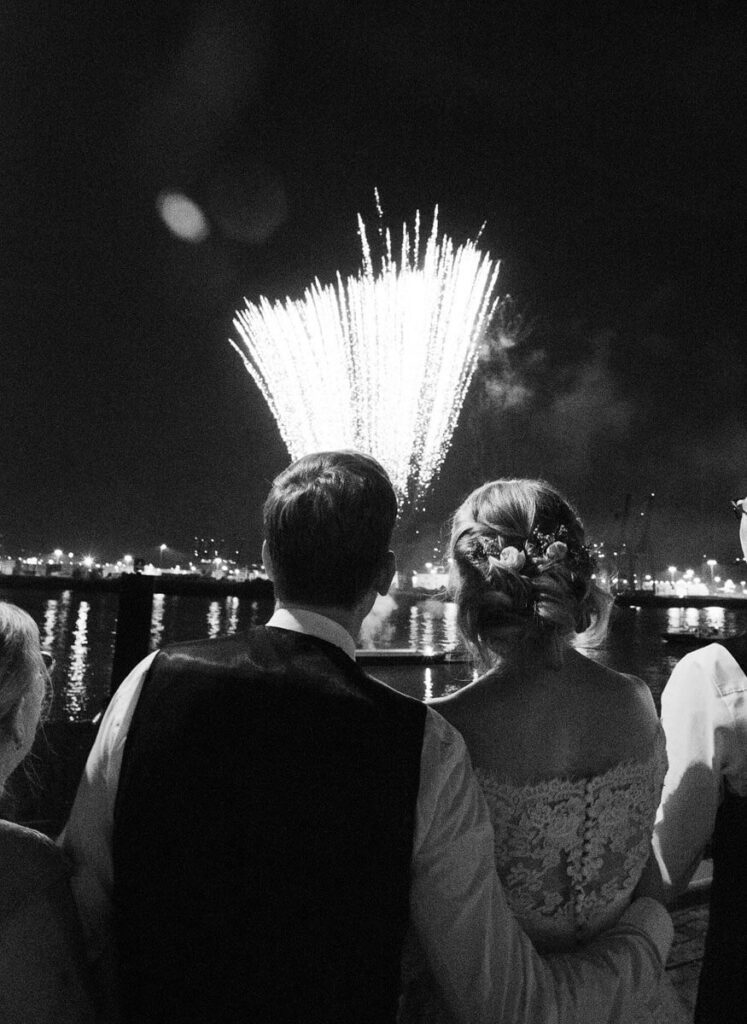 Hochzeit, Location, Feuerwerk an der Elbe
